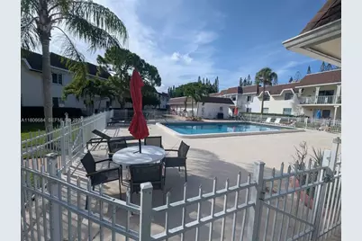 700 SE 2nd Avenue #317, Deerfield Beach, FL 33441 - Photo 12