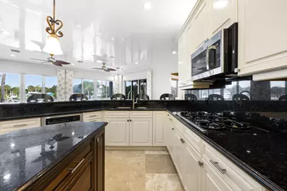 712 Sandy Point Lane, North Palm Beach, FL 33410 - Photo 18