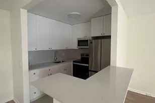 230 Fanshaw F, Boca Raton, FL 33434 - Photo 2