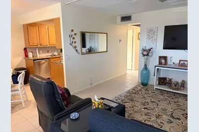 4070 Guildford D, Boca Raton, FL 33434 - Photo 8