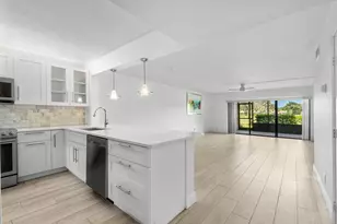 12870 Briarlake Dr, Palm Beach Gardens, FL 33418 - Photo 4