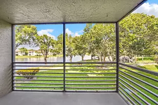 901 Colony Point Cir, Pembroke Pines, FL 33026 - Photo 26