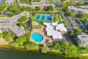 901 Colony Point Cir, Pembroke Pines, FL 33026 - Photo 54