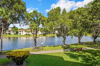 901 Colony Point Circle #207, Pembroke Pines, FL 33026 - Photo 26