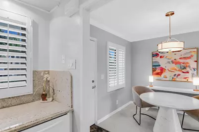 139 Sunrise Avenue #103, Palm Beach, FL 33480 - Photo 18