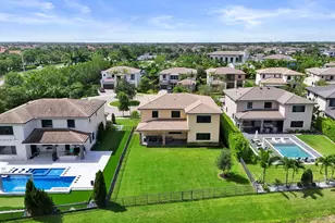 10423 Cobalt Ct, Parkland, FL 33076 - Photo 2