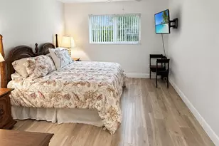 27 Colonial Club Dr, Boynton Beach, FL 33435 - Photo 8