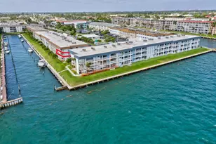 110 Shore Ct, North Palm Beach, FL 33408 - Photo 4