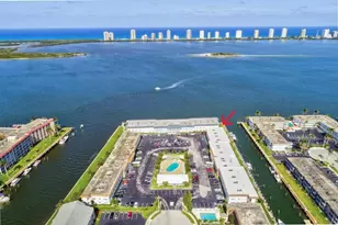 110 Shore Ct, North Palm Beach, FL 33408 - Photo 2