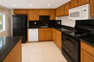 9872 Marina Blvd, Boca Raton, FL 33428 - Photo 6