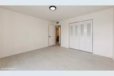 118 Somerset F, West Palm Beach, FL 33417 - Photo 12