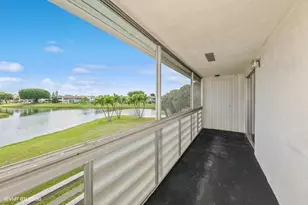 118 Somerset F, West Palm Beach, FL 33417 - Photo 16