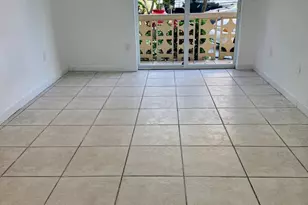 2441 NW 13th St, Miami, FL 33125 - Photo 6