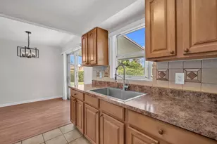 145 Greenbrier Dr, Palm Springs, FL 33461 - Photo 16