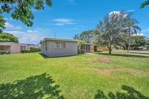 145 Greenbrier Dr, Palm Springs, FL 33461 - Photo 34