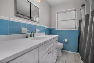 145 Greenbrier Dr, Palm Springs, FL 33461 - Photo 18