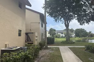 3751 Cocoplum Cir, Coconut Creek, FL 33063 - Photo 2