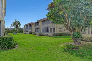 81 Saxony B, Delray Beach, FL 33446 - Photo 52