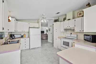 8498 Lavender Court, Port Saint Lucie, FL 34952 - Photo 10