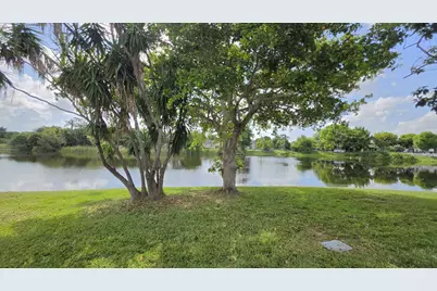 5686 Shillington Way, Lake Worth, FL 33463 - Photo 4