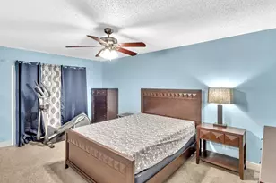 9393 Laurel Green Dr, Boynton Beach, FL 33437 - Photo 6