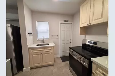 413 S Ocean Boulevard #4, Pompano Beach, FL 33062 - Photo 2