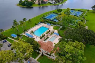 7606 Briarcliff Cir, Lake Worth, FL 33467 - Photo 4