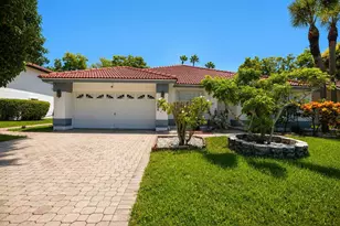7606 Briarcliff Cir, Lake Worth, FL 33467 - Photo 2
