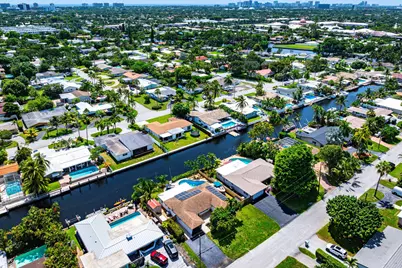 1620 SW 4th Avenue, Pompano Beach, FL 33060 - Photo 2