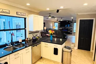 757 SE Lighthouse Ave, Port Saint Lucie, FL 34983 - Photo 10