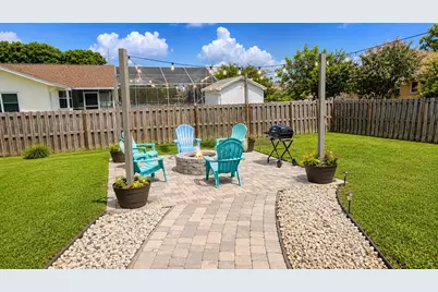 757 SE Lighthouse Avenue, Port Saint Lucie, FL 34983 - Photo 2