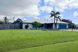 757 SE Lighthouse Ave, Port Saint Lucie, FL 34983 - Photo 28