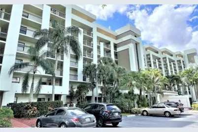 7050 NW 44th Street #403, Lauderhill, FL 33319 - Photo 1