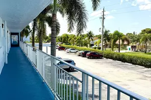 300 NE 26th Ave, Boynton Beach, FL 33435 - Photo 2