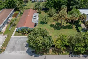 9287 Sunrise Dr, West Palm Beach, FL 33403 - Photo 10
