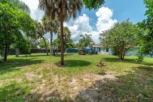 9287 Sunrise Dr, West Palm Beach, FL 33403 - Photo 42