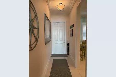 29 Harbour Isle Drive W #304, Fort Pierce, FL 34949 - Photo 2