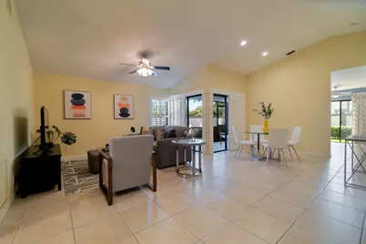 13335 Bedford Mews Court, Wellington, FL 33414 - Photo 4