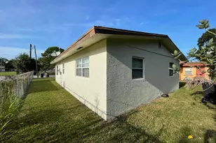 2801 Avenue E, Fort Pierce, FL 34947 - Photo 12