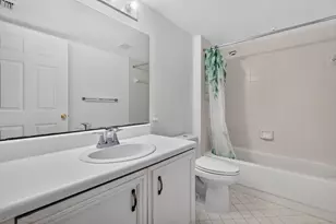 1301 SW 142nd Ave, Pembroke Pines, FL 33027 - Photo 22