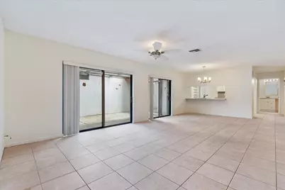 2035 SW 24th Circle, Boynton Beach, FL 33426 - Photo 4