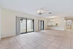 2035 SW 24th Circle, Boynton Beach, FL 33426 - Photo 4