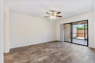 2035 SW 24th Circle, Boynton Beach, FL 33426 - Photo 10