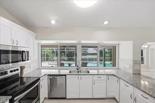 320 NE Surfside Ave, Port Saint Lucie, FL 34983 - Photo 10