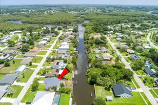 320 NE Surfside Ave, Port Saint Lucie, FL 34983 - Photo 30