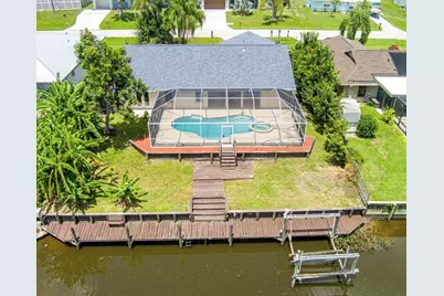 320 NE Surfside Avenue, Port Saint Lucie, FL 34983 - Photo 30