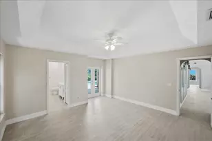 320 NE Surfside Ave, Port Saint Lucie, FL 34983 - Photo 20