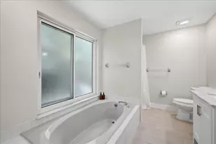 320 NE Surfside Ave, Port Saint Lucie, FL 34983 - Photo 14