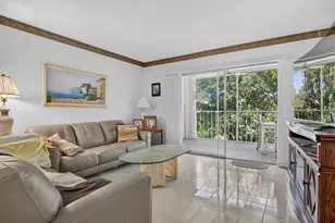 7827 Golf Cir Dr, Margate, FL 33063 - Photo 40