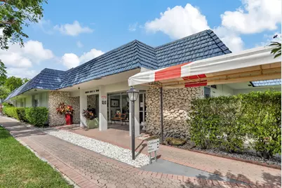 7827 Golf Cir Drive #301, Margate, FL 33063 - Photo 2